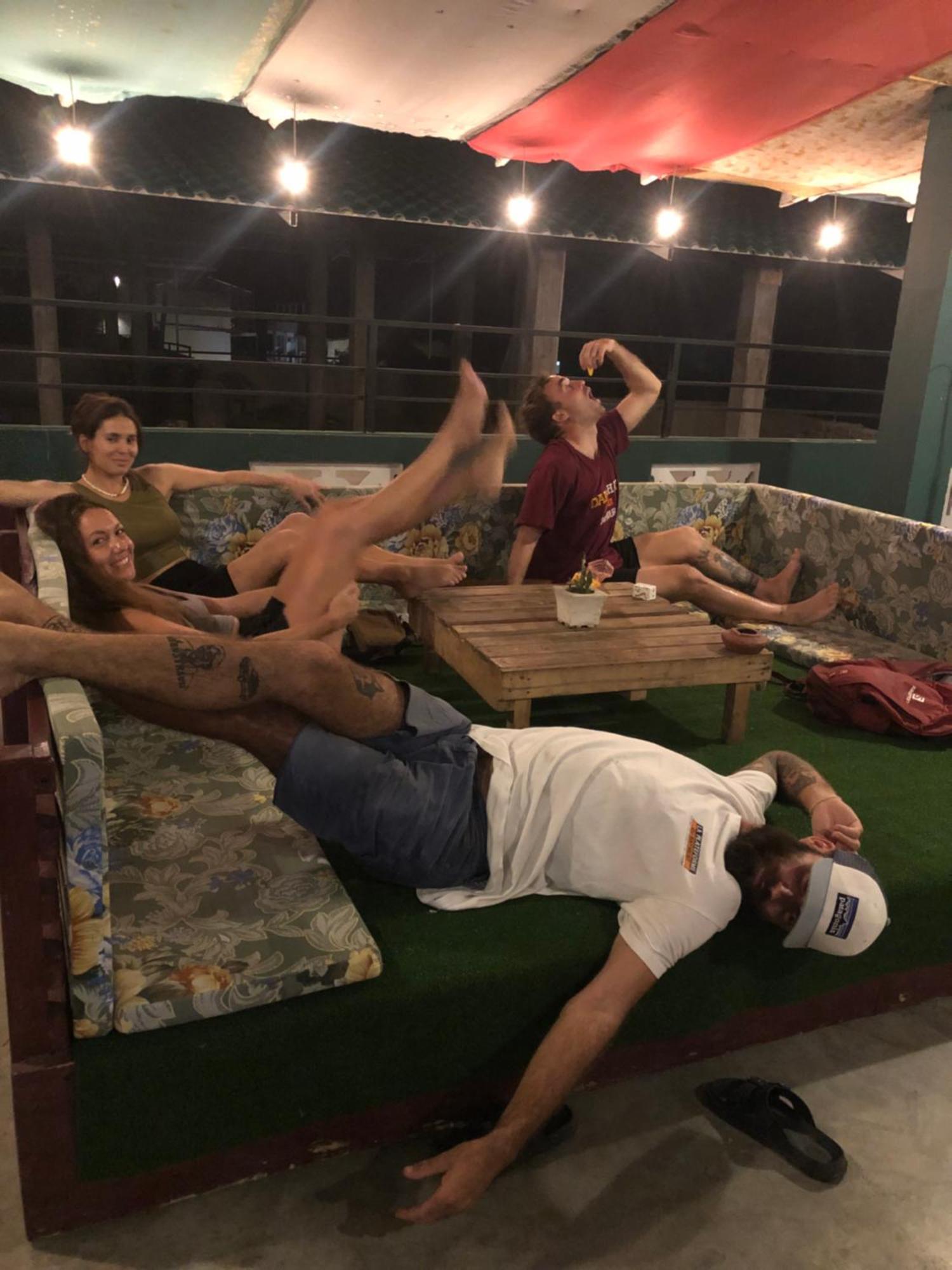 Beach Break Surf Hostel Weligama Luaran gambar